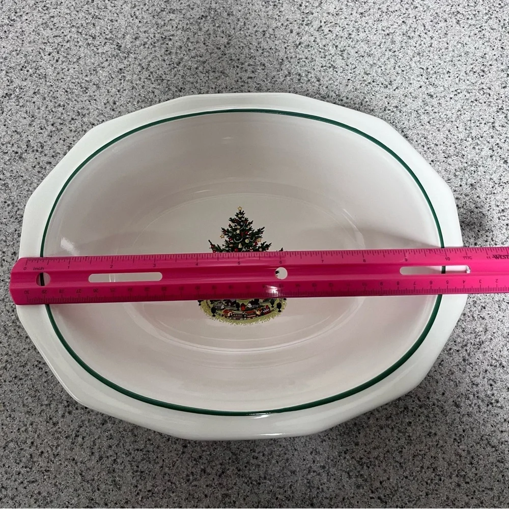 Pfaltzgraff Christmas Heritage Pattern Oval Bowl